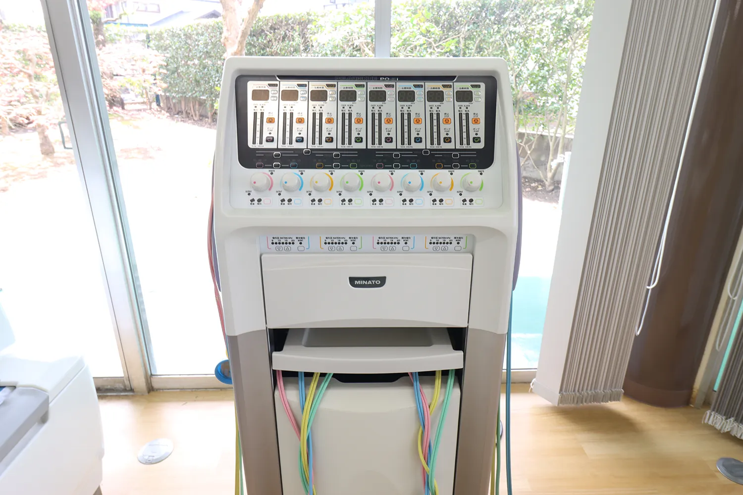 ポラリスカイネPO-3(中周波治療器)